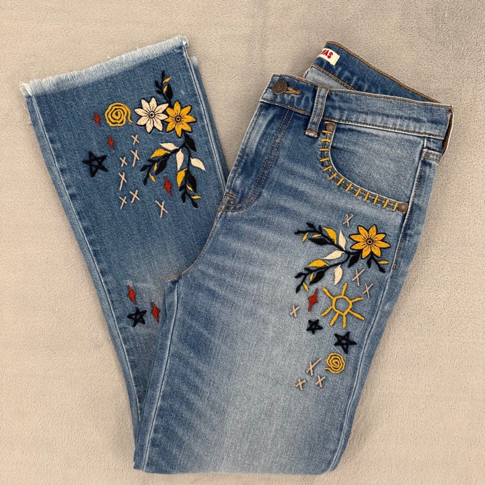 Johnny Was The Cropped Baby Boot Embroidered Jeans Womens 25 Light Wash Blue